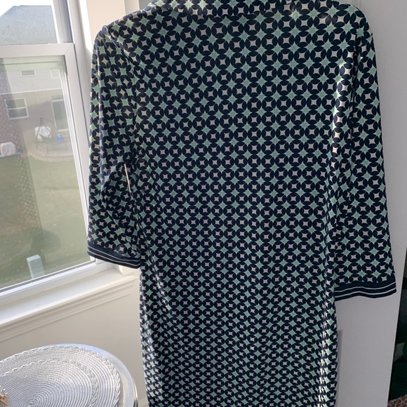 Dress - Picture 3 of 4